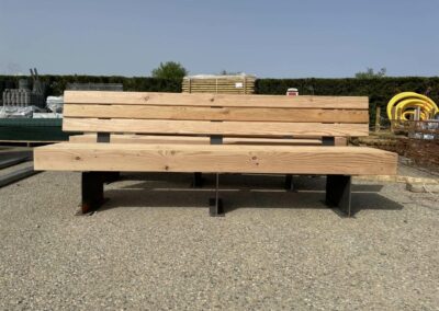 La pose des chaises sur mesure en Occitanie.